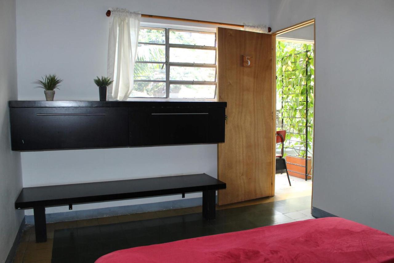 מדיין Hostal Casa Estacion מראה חיצוני תמונה